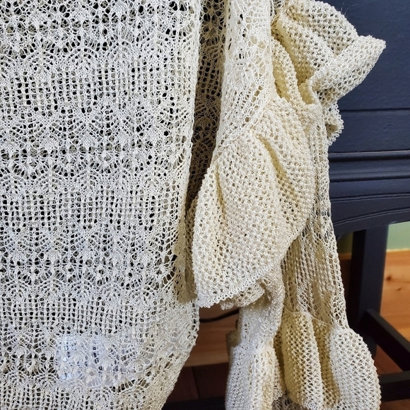 NWT Anthropologie Crochet Sweater Lightweight Sz XS Ruffle Sleeves - Picture 5 of 10